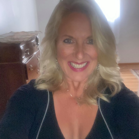 Meet your Posher, Marsha - Picture 1 of 1